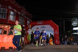 BIB: 416
                            <button type="button" onclick="openModal(26265396)" class="btn btn-primary btn-sm float-right btn-popup" data-toggle="modal" data-target=".modal-high-quality">
                        <i class="fas fa-shopping-cart"></i> Add to Cart
                    </button>
                                            <button type="button" onclick="isThisMe(26265396, true)" class="btn btn-success btn-sm float-right btn-popup btn-isme hidden" data-toggle="tooltip" data-placement="bottom" title="นี่คือรูปของคุณใช่ไหม คลิกที่นี่เพื่อเอาเข้าอัลบั้ม">
                        <i class="fas fa-plus"></i> Add to album
                    </button>
                    <button type="button" onclick="isThisMe(26265396, false)" class="btn btn-warning btn-sm float-right btn-popup btn-isnotme hidden">
                        <i class="fas fa-ban"></i> Remove from album
                    </button>